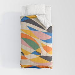 //05 Comforter
