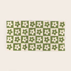 90s flowers checkers cream and green Bath Towel
