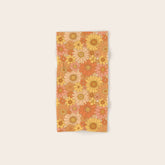 70s Retro Daisy Floral Bath Towel
