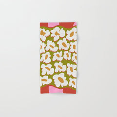 70's retro Bloom Bath Towel