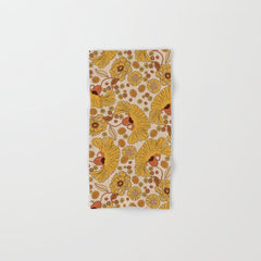 70s Floral Pattern Bath Towel