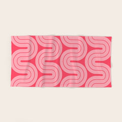 70s Throwback Wavy Stripes Pattern Bath Towel