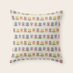 70s Retro Florals Pattern with Linen Texture Throw Pillow