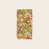 70's Retro Flowers Print Bath Towel