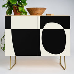 // Reverse 02 Credenza