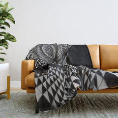 0622-JAL Heart Shape Pattern on Breasts and Nude Body Abstracted by Optical Patten Throw Blanket