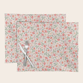 A breath of fresh air - A seamless floral pattern in pinks and reds Placemat