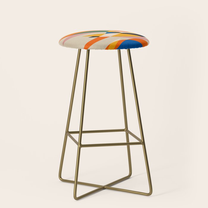 //05 Stool