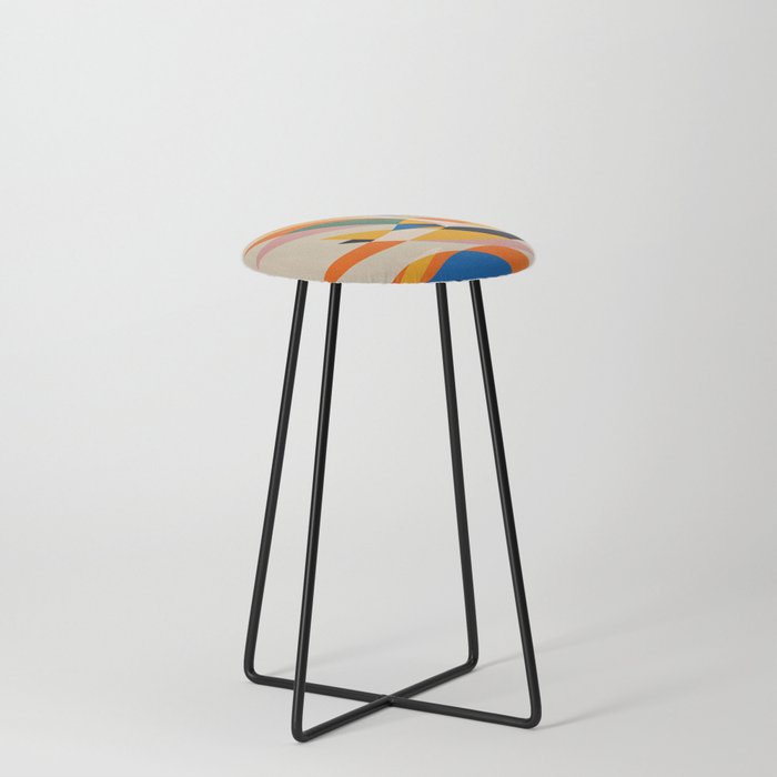 //05 Stool