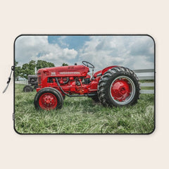 300 Vintage International Harvester Red Tractor Laptop Sleeve