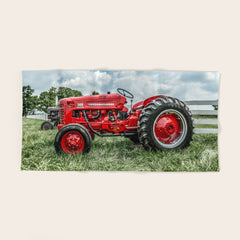 300 Vintage International Harvester Red Tractor Bath Towel