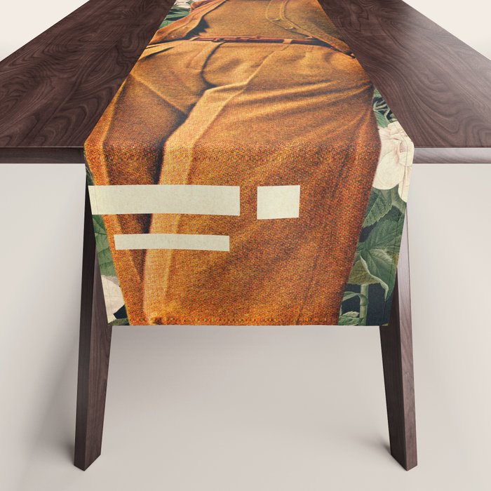 1973 - Annie Retro collection Table Runner