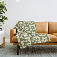 90s flowers checkers cream and green Throw Blanket