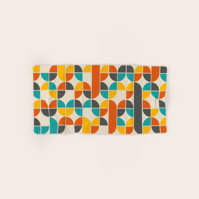 1970s Colors Mid Century Modern Geometric Pattern  Bath Towel