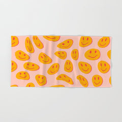 70s retro yellow smile face illustration  Bath Towel