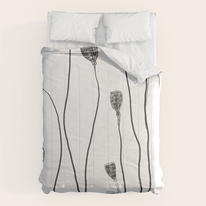 A group of poppy heads Comforter