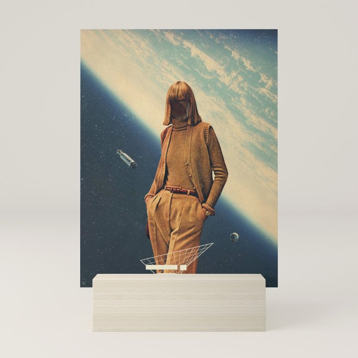 1972 - Annie Retro Collection Mini Art Print