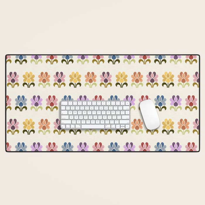 70s Retro Florals Pattern with Linen Texture Desk Mat
