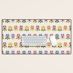 70s Retro Florals Pattern with Linen Texture Desk Mat