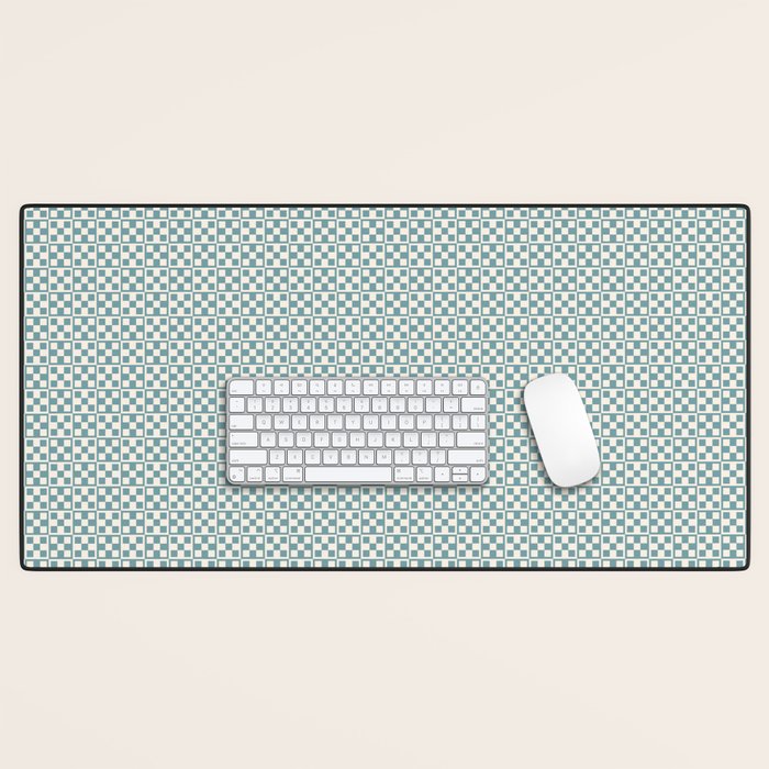 5 Checkers Desk Mat