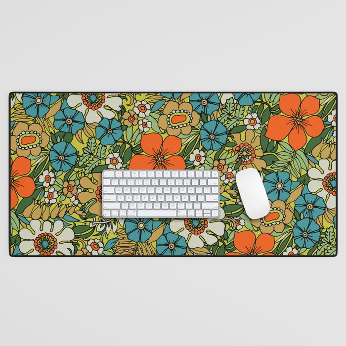 70s Plate Desk Mat