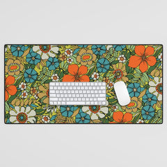 70s Plate Desk Mat
