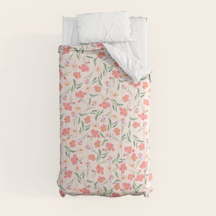 A breath of fresh air - A seamless floral pattern in pinks and reds Comforter