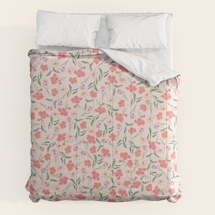 A breath of fresh air - A seamless floral pattern in pinks and reds Comforter