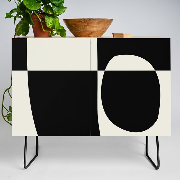 // Reverse 02 Credenza