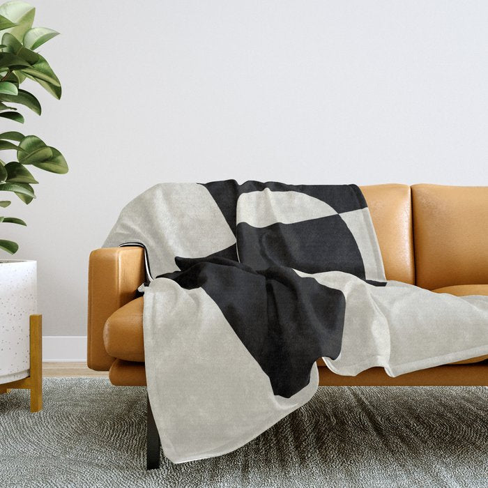 // Reverse 02 Throw Blanket