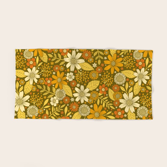 1970s Retro Flowers Pattern in Yellow, Orange & Olive Green Bath Towel