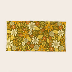 1970s Retro Flowers Pattern in Yellow, Orange & Olive Green Bath Towel