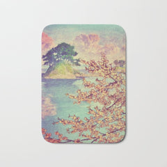 A Closer Look at Kukuyediyo (Series III of IV) - Nature Landscape Bath Mat
