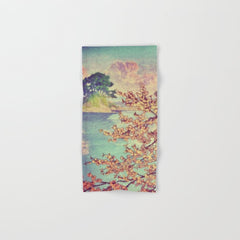 A Closer Look at Kukuyediyo (Series III of IV) - Nature Landscape Bath Towel