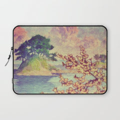 A Closer Look at Kukuyediyo (Series III of IV) - Nature Landscape Laptop Sleeve