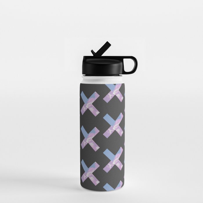 2010s era egirl x pattern Water Bottle