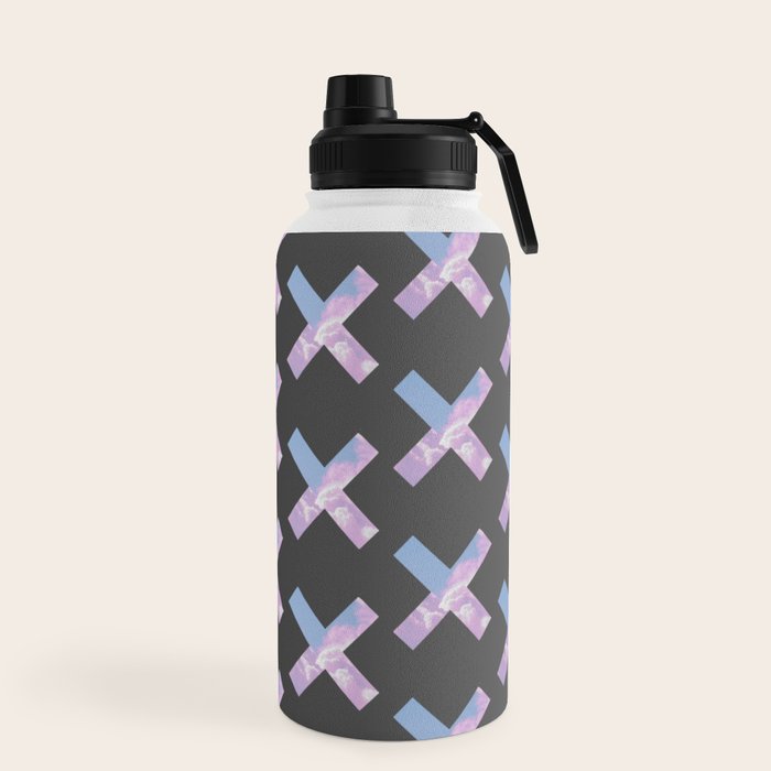 2010s era egirl x pattern Water Bottle
