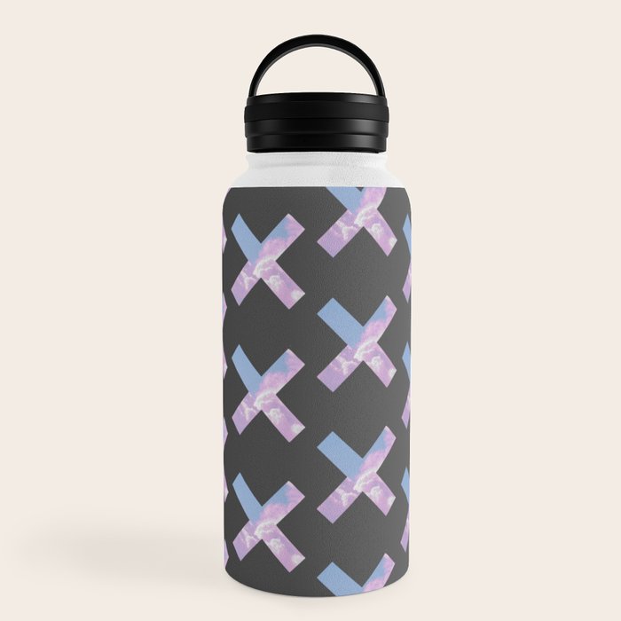 2010s era egirl x pattern Water Bottle