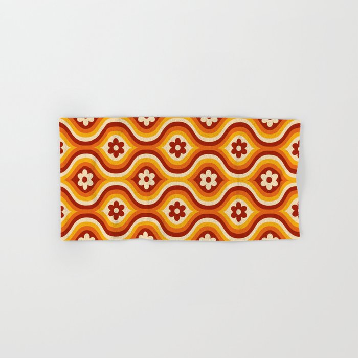 70s Groovy Daisy Ovals Pattern Bath Towel