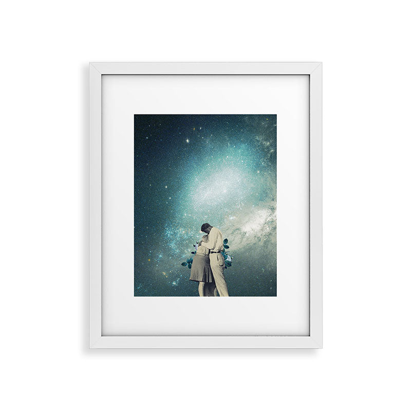24916 Framed Art Print