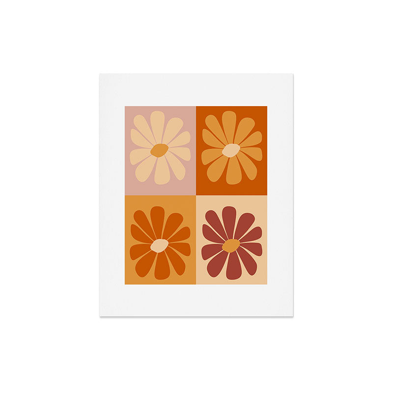70's Daisy Bloom  Art Print